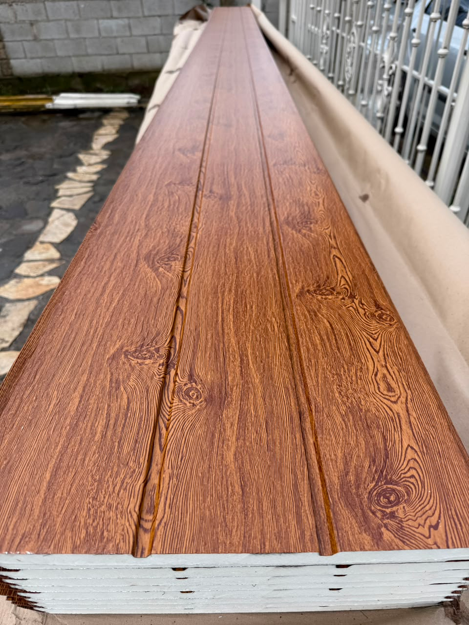 Panel Termoizolues – Modeli 3